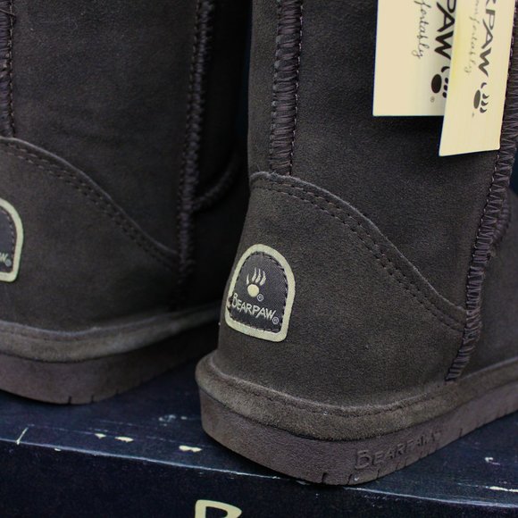 BEAR PAW 608W CHOCOLATE CHOCOLATE EMMA SHORT 8`in Women Size 7 - Picture 6 of 8